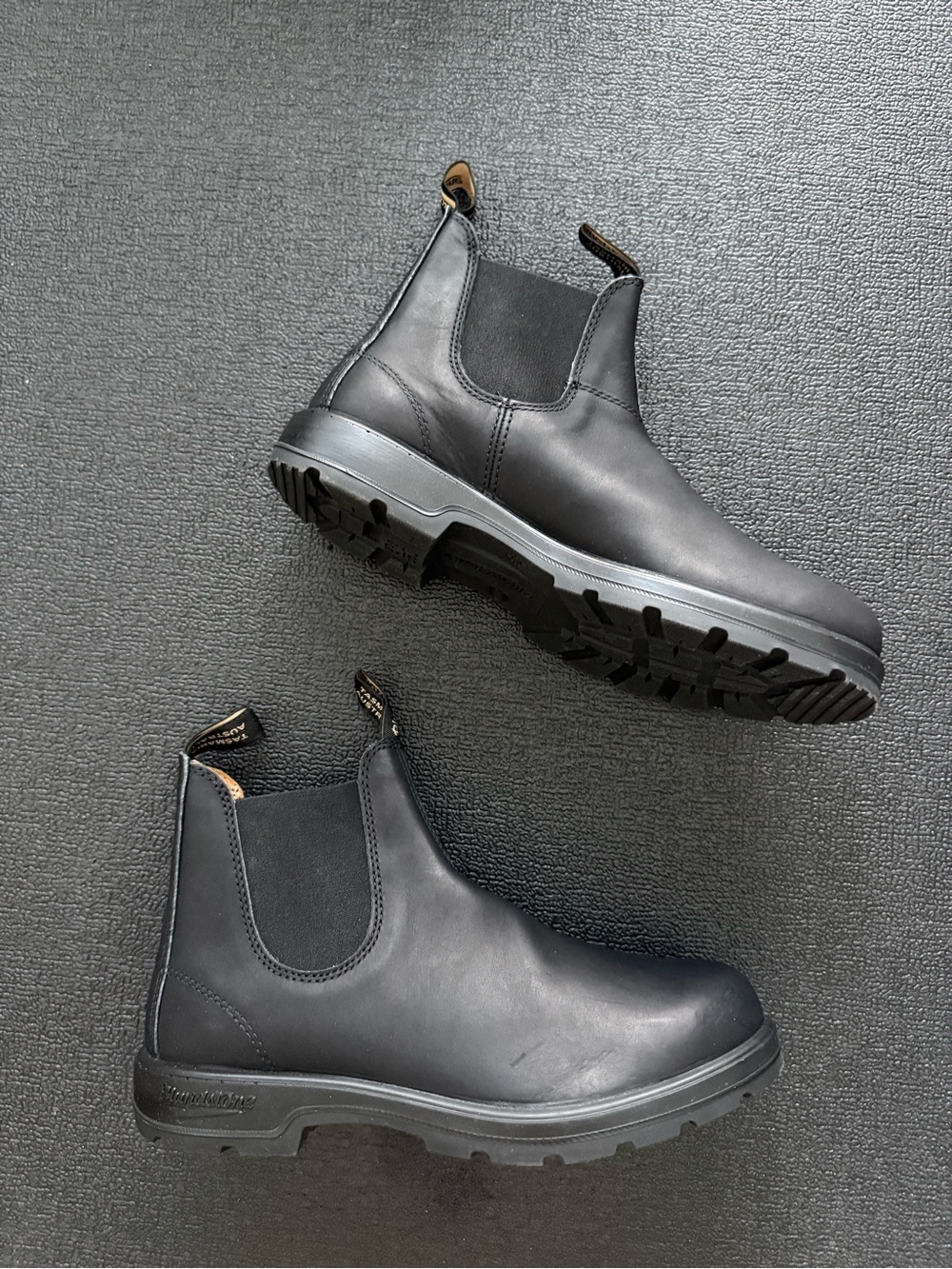 Blundstone. 510 Chelsea Boot. Black.